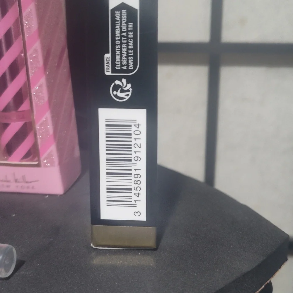 Makeup bundle - Picture 4 of 4